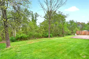 113 Redbud Dr, Chippewa Township, PA 15010 - Photo 17