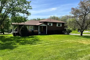 880 Pizza Barn Rd, Derry Township, PA 15717 - Photo 1