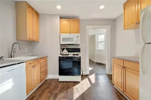 529 Windsor Ave, Pittsburgh, PA 15221 - Photo 13