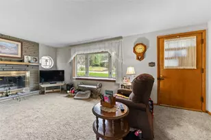 245 Clover Dr, Monroeville, PA 15146 - Photo 3