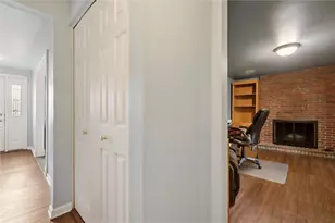 3217 Sundale Dr, Pittsburgh, PA 15116 - Photo 13