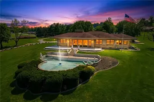 102 Peasant Village Ln, Belle Vernon, PA 15012 - Photo 3