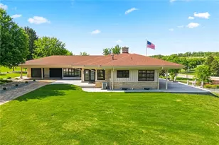 102 Peasant Village Ln, Belle Vernon, PA 15012 - Photo 3