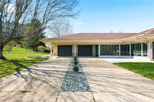 102 Peasant Village Ln, Belle Vernon, PA 15012 - Photo 7