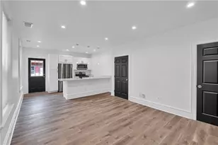 3219 Kennett Sq, Pittsburgh, PA 15213 - Photo 11