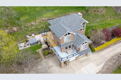 512 Argonne Blvd, Ellwood City, PA 16117 - Photo 5