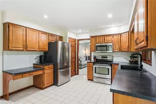 143 W Cruikshank Rd, Middlesex Township, PA 16002 - Photo 17