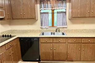 313 Crest Ave, Rostraver, PA 15012 - Photo 9
