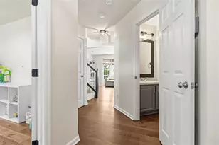 1007 Fieldstone Dr, Cecil, PA 15317 - Photo 21