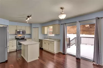 123 Stratford Ct, New Stanton, PA 15672 - Photo 13