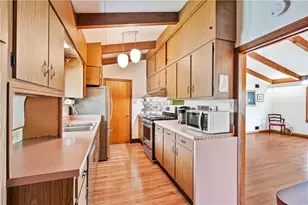 24 Swallow Hill Rd, Carnegie, PA 15106 - Photo 11