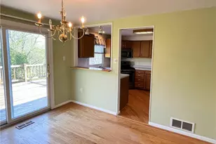 314 Scottsdale Dr, Moon/Crescent Twp, PA 15108 - Photo 9