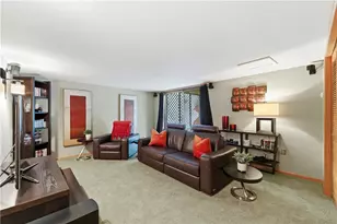 1419 Towne Square Dr, Pittsburgh, PA 15101 - Photo 31
