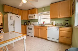 2276 Hill St, South Heights, PA 15081 - Photo 7