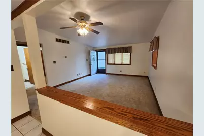 101 Sunrise Vlg, Twp of But NW, PA 16001 - Photo 5