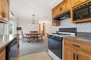 102 Kemper Rd, Twp of But SE, PA 16002 - Photo 11