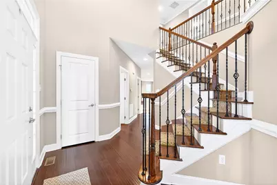 813 Balmoral Ct, Moon/Crescent Twp, PA 15108 - Photo 23