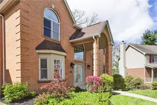9007 Hampshire Ct, Ross Twp, PA 15237 - Photo 3