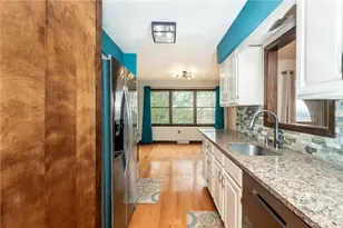 205 Briarwood Dr, White Township, PA 15701 - Photo 11
