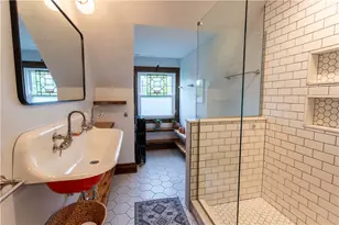 5901 Hampton St, Pittsburgh, PA 15206 - Photo 33
