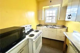 520 E Murphy Ave, Connellsville, PA 15425 - Photo 11
