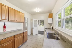 1237 Ledgedale St, Pittsburgh, PA 15205 - Photo 9