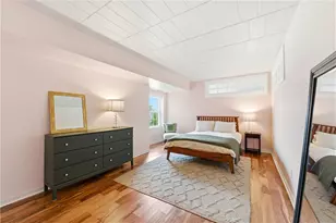 5825 Fifth Ave, Pittsburgh, PA 15232 - Photo 17