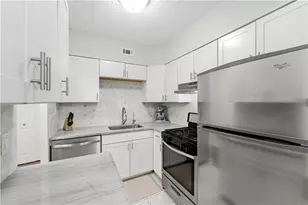 5825 Fifth Ave, Pittsburgh, PA 15232 - Photo 13