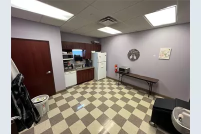 900 Commonwealth Dr, Cranberry Township, PA 16066 - Photo 15