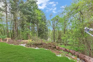 613 Briarcliff Dr, Center Township, PA 15001 - Photo 29