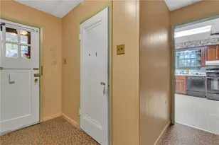 613 Briarcliff Dr, Center Township, PA 15001 - Photo 15