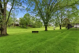 229 Hillvue Dr, Seven Fields Boro, PA 16046 - Photo 41