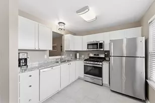 229 Hillvue Dr, Seven Fields Boro, PA 16046 - Photo 11