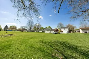 1013 Brentwood Dr, Pymatuning Township, PA 16125 - Photo 7