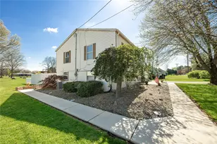 1013 Brentwood Dr, Pymatuning Township, PA 16125 - Photo 41