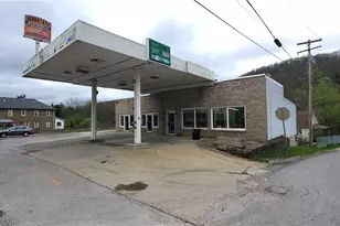 163 Main St, Bruin Boro, PA 16022 - Photo 1