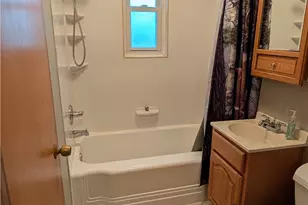 112 Patti Ln, Hopewell Township, PA 15001 - Photo 17