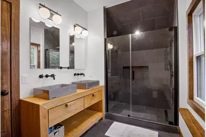 2017 Delaware Avenue, Pittsburgh, PA 15218 - Photo 37