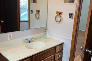 104 Wallace Ave, East Pittsburgh, PA 15112 - Photo 5