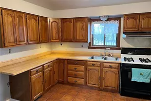 104 Wallace Ave, East Pittsburgh, PA 15112 - Photo 7