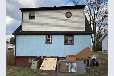104 Wallace Ave, East Pittsburgh, PA 15112 - Photo 13