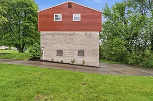 14255 Wayne Dr, Irwin, PA 15642 - Photo 33