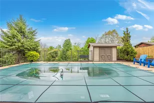 4041 Rustic Woods Dr, Jefferson Hills, PA 15025 - Photo 37