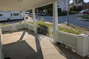 727 N 1st St, Jeannette, PA 15644 - Photo 3