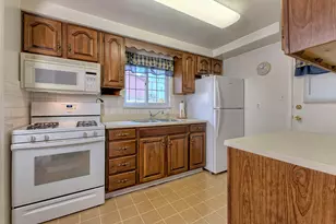 12 Barclay St, Greensburg, PA 15601 - Photo 5