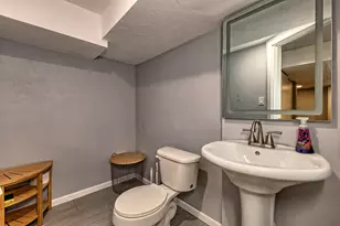 56 Meadowbrook Ave, Greensburg, PA 15601 - Photo 21