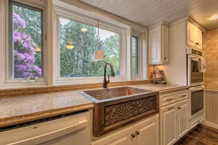 233 St Ives Dr, Hempfield Township, PA 15601 - Photo 9