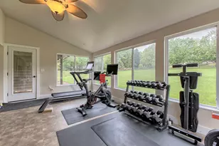 233 St Ives Dr, Hempfield Township, PA 15601 - Photo 21