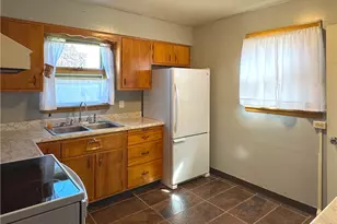 2116 McMinn St, Aliquippa, PA 15001 - Photo 5