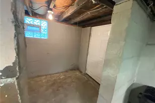 548 Chestnut St, Monessen, PA 15062 - Photo 29